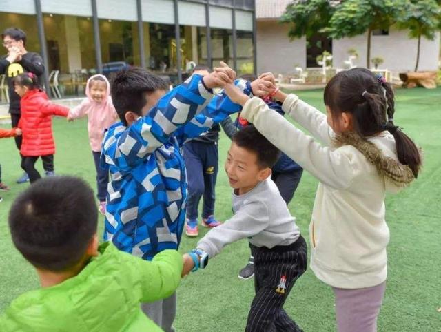 孩子年龄虽小，但也有自尊，家长教育孩子前要了解“自尊法则”