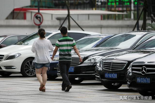 跨粤2020 | 迈巴赫双旗舰发布，奔驰在华下一盘怎样的棋？