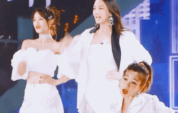 故事没我|哪种短发，男女通杀？万茜说：这题我会