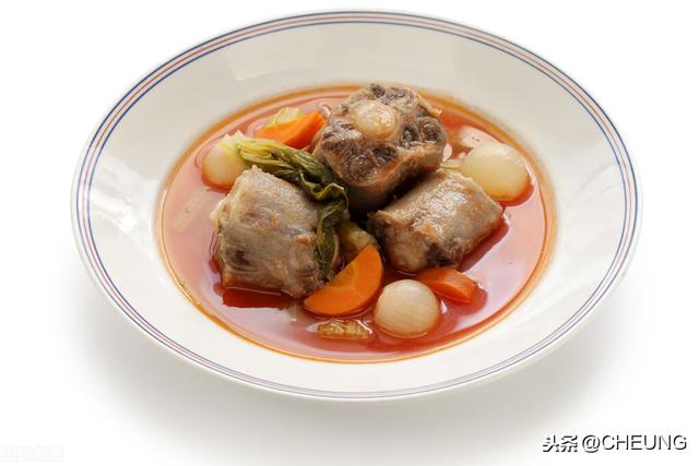 法式红酒牛尾浓汤，冬天一碗暖心汤，营养又养生，超美味的家常菜