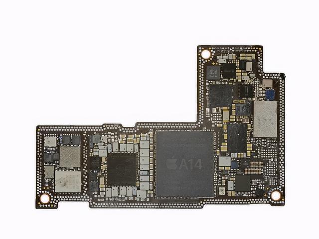 iPhone 12 Pro Max：相机更大配LPDDR4x