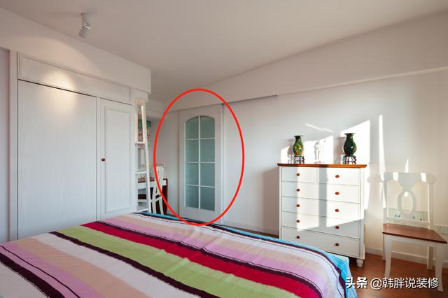 晒晒刚装完的复式新房，家具已经入户，上下两层楼效果直追小别墅