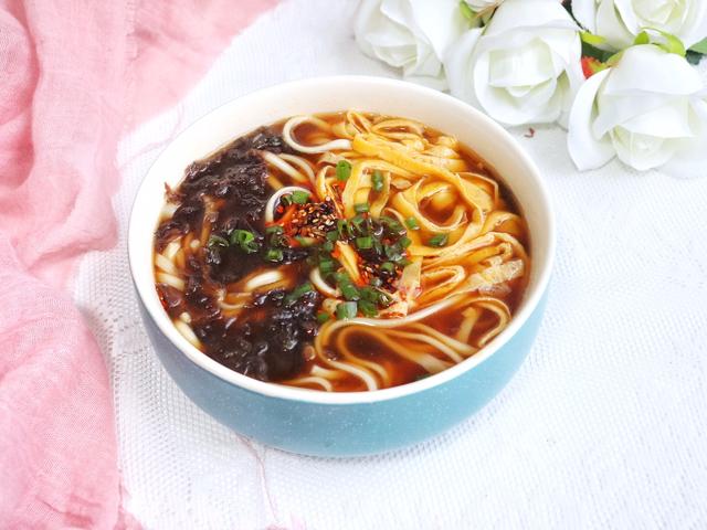 10分钟早餐面，比方便面方便，比兰州拉面好吃，调料大公开