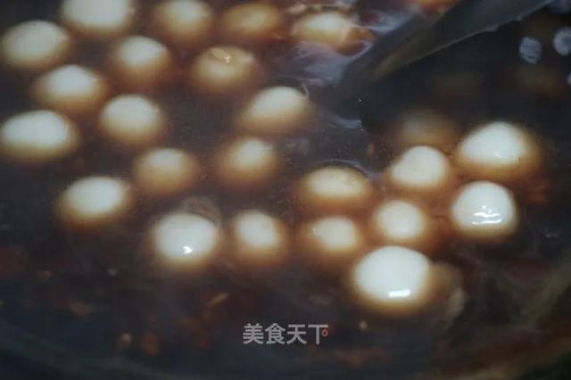 天气凉别再吃冷饮了，试试这道甜品吧！超级好吃又补气血哦