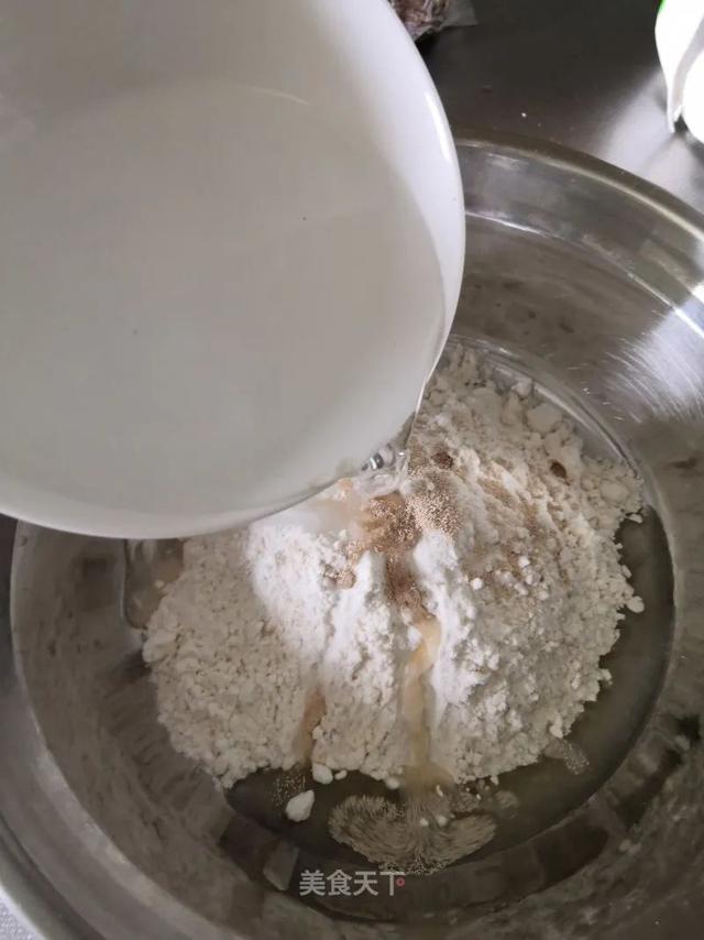 自制家庭版披萨，真材实料，好吃又健康！一点不比餐厅卖的差