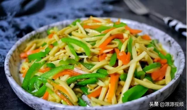 美食推荐：卤鸡爪、杏鲍菇炒牛肉、荷兰豆杏鲍菇、酸菜鱼的做法