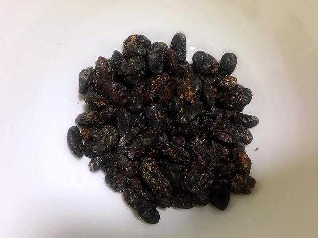 孩子爱吃小鸡腿，给他这样做，鲜香入味，闻着都流口水