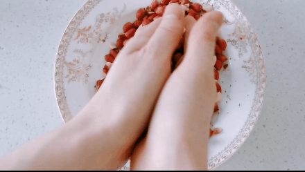 你的育儿经▲1个小时做的宝宝餐，娃只吃2口？加点这种酱试试，香喷喷超下饭