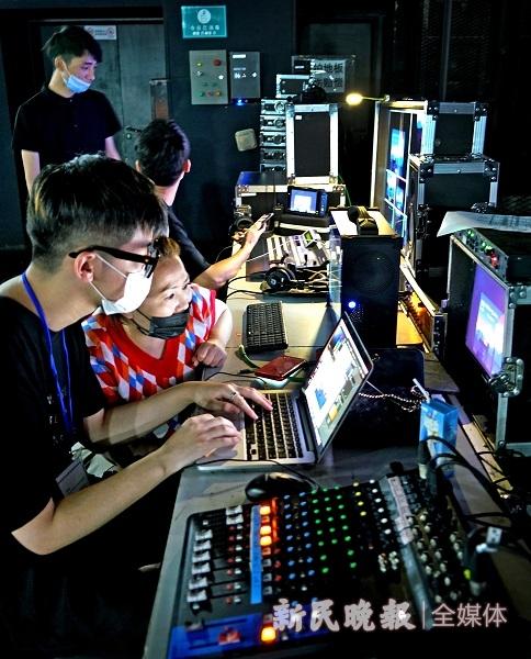 这场剧场回归首秀,东艺给了艺术家和观众哪些期待?新民晚报