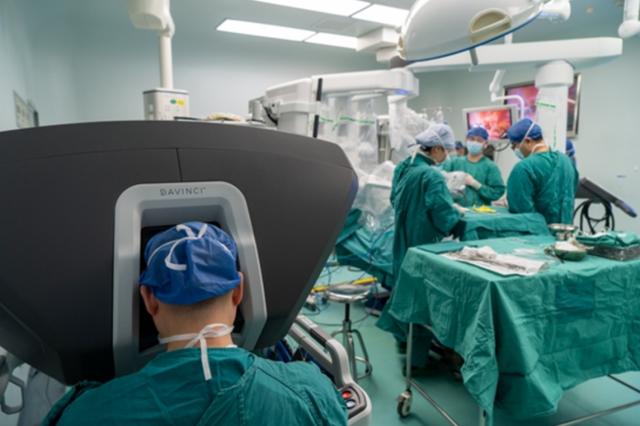 切肿瘤后12个小时就能出院？湘雅医院全球首创机器人+日间手术切除肺肿瘤