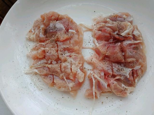 鸡排去腥要用它，比料酒味道好，清新芬芳微酸开胃，现在就流行它