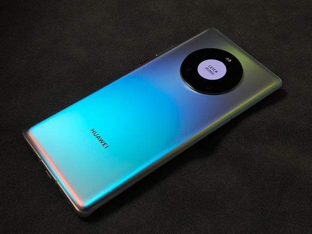 神秘、极光般的秘银色Mate40，网友有争议，你如何评价？