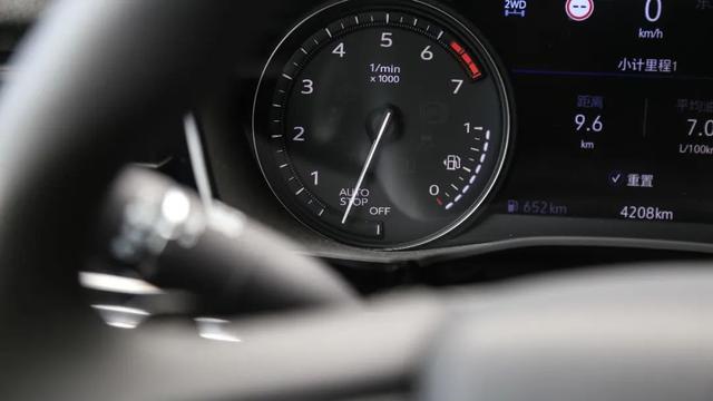 乘车御剑@2.0T+9AT,还带四驱,凯迪拉克XT6油耗测试结果曝光