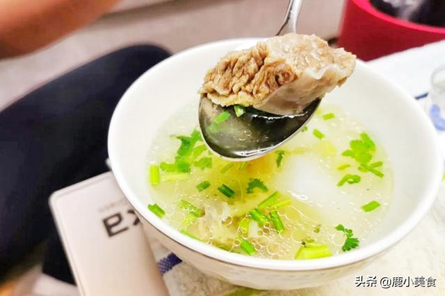 冬季炖羊肉，谨记“4不放”，羊肉鲜酥不发黑，羊汤鲜白又暖胃