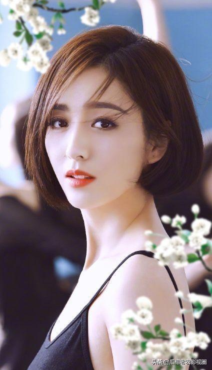 琉璃娃娃的梦|盘点娱乐圈4位知性优雅女神，秦岚、佟丽娅美的像幅画