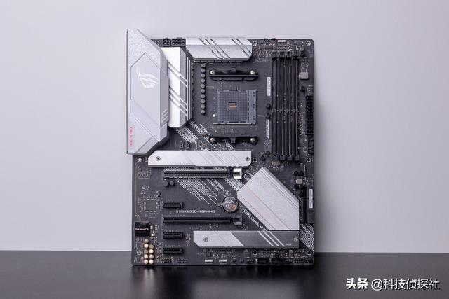 Zen3上新，或者你需要这块ROG B550-A吹雪