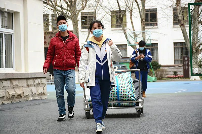 暖先生格调@家长注意了！学生返校要这样（这个省做了示范）