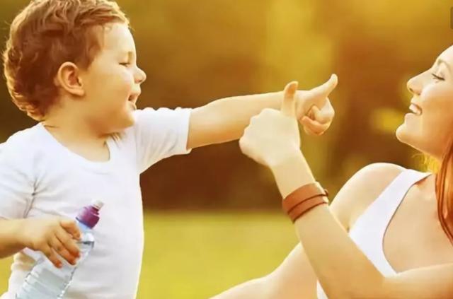 「超级宝妈」妈妈的自述：不喊孩子起床上学，却成就了孩子的一生