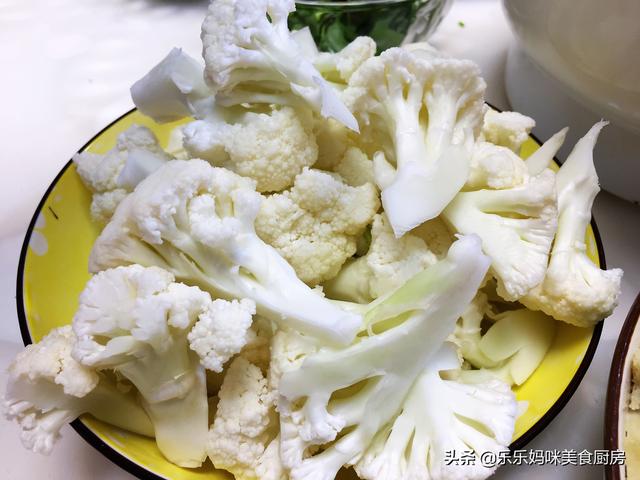 天冷花80块钱在家吃火锅，单人单锅，经济实惠，味道也不差