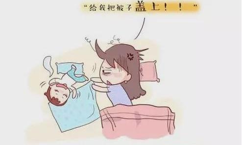【超级宝妈】宝宝晚上老踢被子不怕冷？其实孩子有他的苦衷，妈妈却不知道