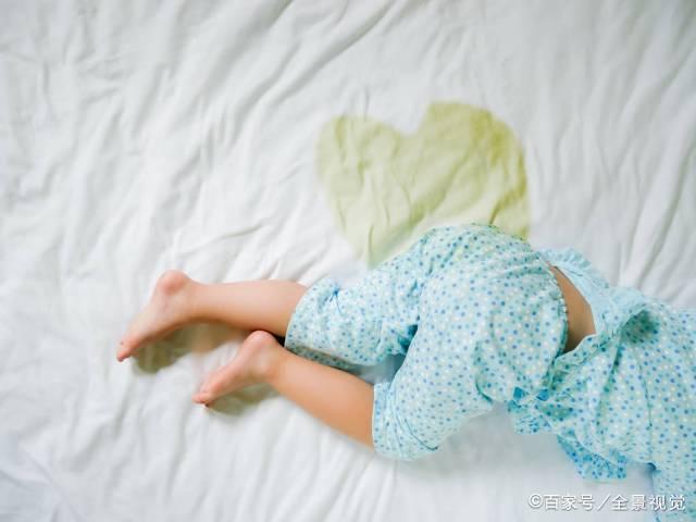 【你的育儿经】孩子经常尿床，妈妈焦虑，专家：需要做到这些