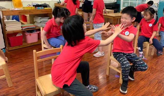 文汇网|最强力的保护，呵护“柔软”的他们！沪公办幼儿园今开园，小学一二三年级学生复学