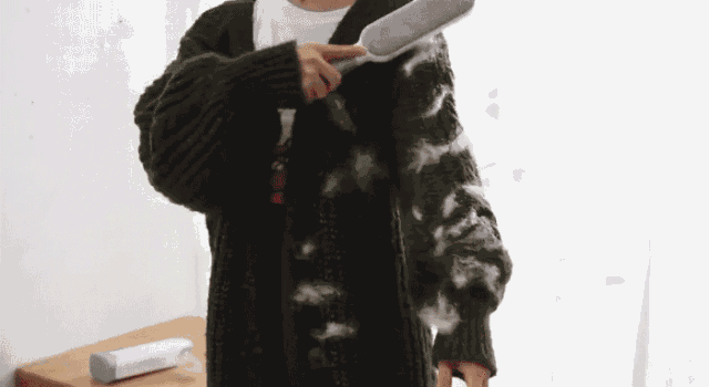 羽绒服洗一次就变薄了？这样清洗，轻松去污渍，衣服立马焕然一新