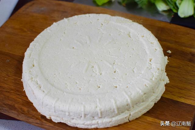 自己在家做豆腐，连老妈都竖起了大拇指，入口甘甜清水煮了都好吃