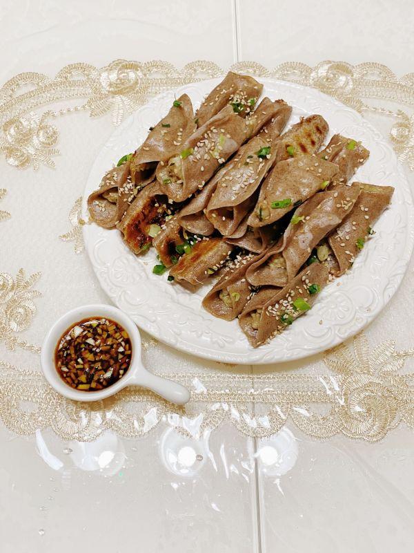 全麦白菜猪肉馅锅贴的家常做法，简单快捷又好吃