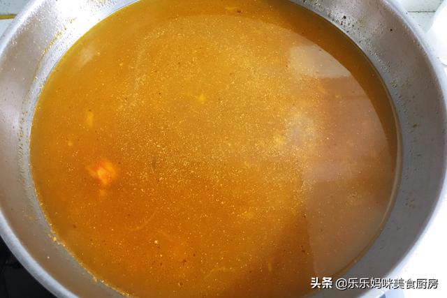 天冷早餐不能将就，5种食材做锅疙瘩汤，热乎乎的，全家吃美