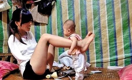 「你的育儿经」“无臂妈妈”是怎么照顾孩子的？她是如何教育出如此懂事的女儿？