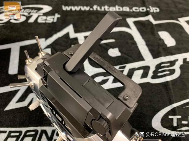 Futaba 推出 T16IZ 航模遥控器