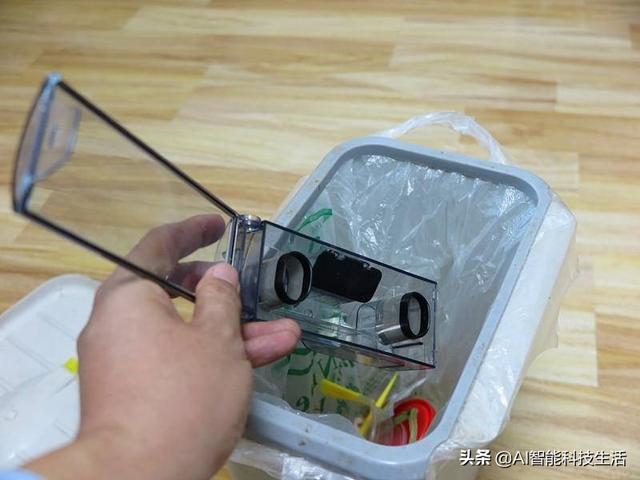 小巧轻便 一吸即净 吉米小轻杆P7无线吸尘器 上手体验