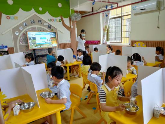 你的育儿经|实拍!四会幼儿园返园第一天,小朋友们终于又见面啦!