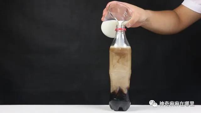 你的育儿经@娃看呆了!这7个易上手的“魔法”小实验,在家就能做,效果赞爆