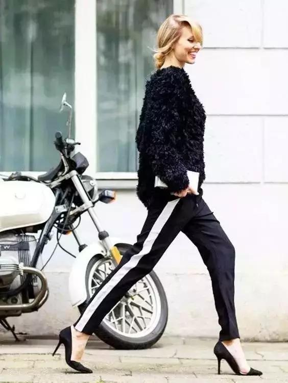 时尚探究社复古持续演绎，背带校裤潮人，越土越潮，范儿