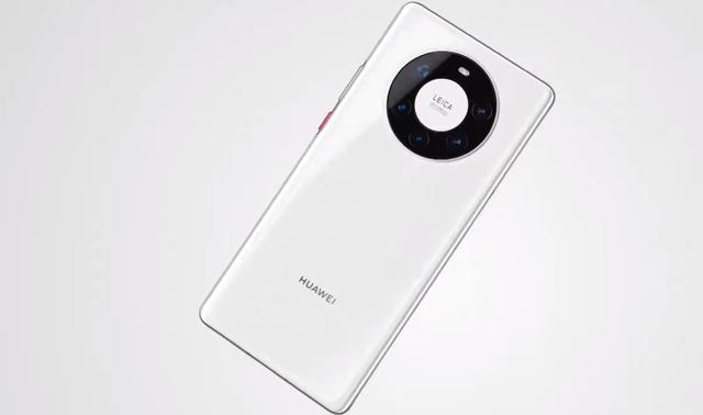 华为Mate 40 Pro初步评估：醒目的外观，突破重围