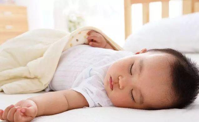 守护我家|提个醒：有一种解暑方式容易伤脾胃，父母最好别放纵孩子