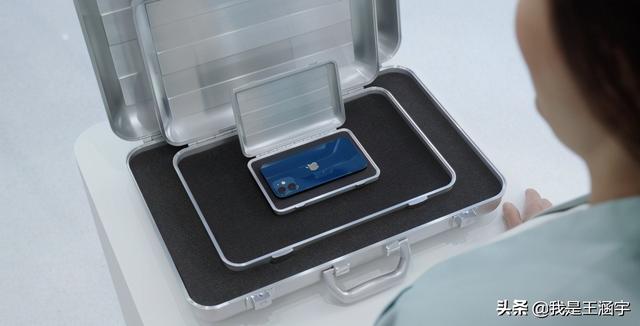 太扎心了，给个机会！国产厂商真的做不了小屏手机吗？