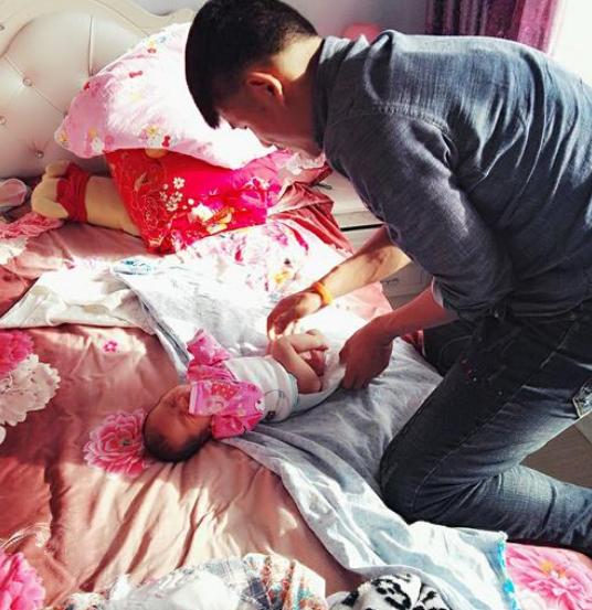 超级宝妈:陪产代表爱你?别信这种瞎话,27岁产妇逼迫老公陪产,1年后离婚