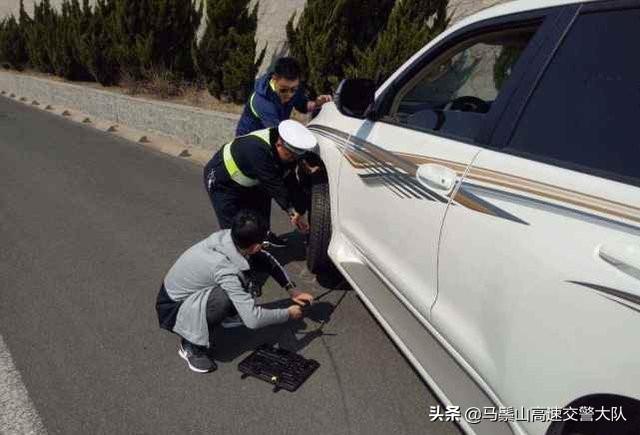 汽车爆胎前的征兆，无论如何都要记牢，一旦出事故就晚了