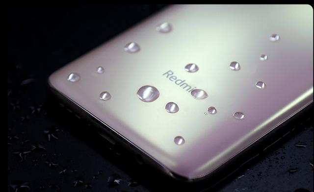 在性能为王的时代，小米毅然做好性价比，用价格感动平民党