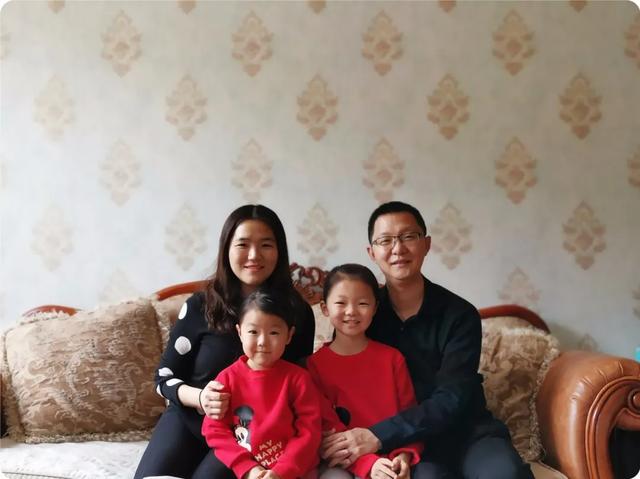 你的育儿经▲“我的家教好故事”安盛幼儿园优秀作品——“张馨然的家庭故事”