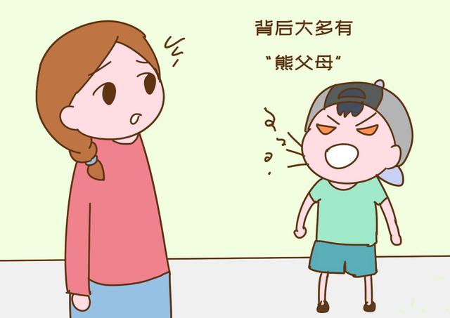 「超级宝妈」孕妇当众痛打熊孩子,知道原因后没人劝阻,家长道歉:打轻了!