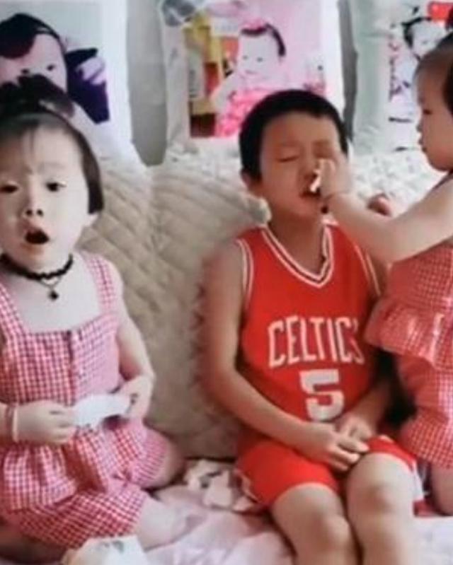 你的育儿经@9岁儿子强烈要求妈妈生二胎，结果迎来两个妹妹，儿子直呼受不了