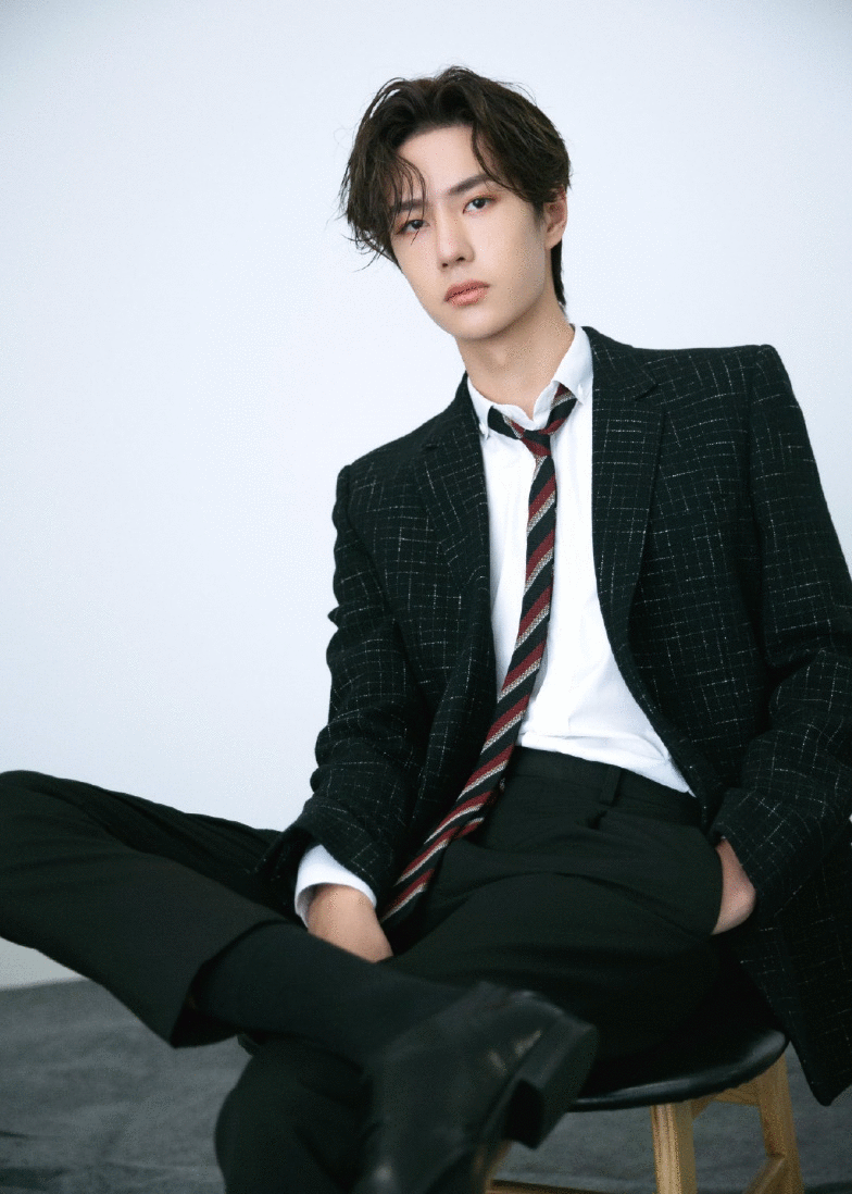 任嘉伦古装现代装差别大？那是因为你还没见过他们几个！影视交流地