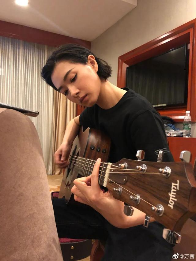 故事没我|哪种短发，男女通杀？万茜说：这题我会