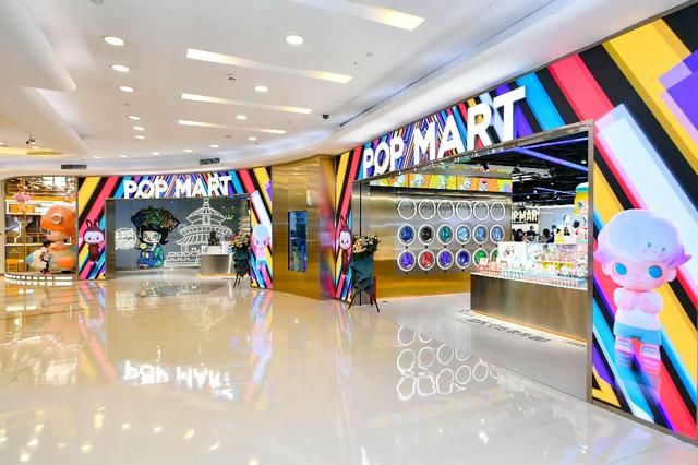 玛特|半年营收3.1亿，泡泡玛特门店如何成为商场流量入口？