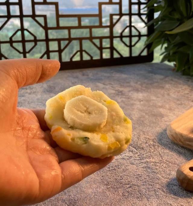 超级宝妈|这一道辅食太上头了！怎么吃都不腻！一拌一煎全家都能吃