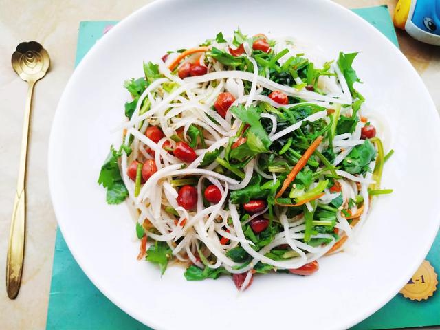 老妈做了六十多年的开胃刮油菜，成本不到2块钱，吃过的都说好